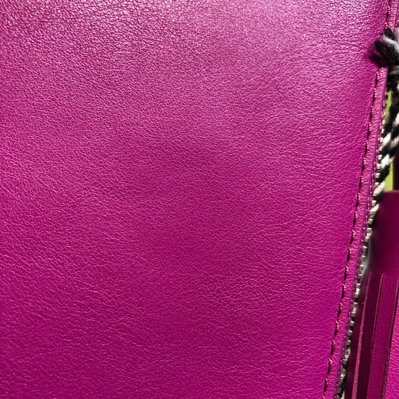 Thacker Fuchsia Leather Clutch-Wristlet RingHandle - Picture 3 of 12